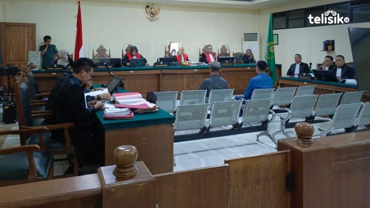 Dirut RSUD Kendari Beri Kesaksian Soal Peran CV Garuda di Persidangan Kasus Suap Alfamidi