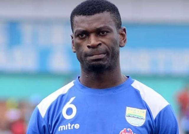 Kisah Mualaf Abanda Herman Usai Lihat Orang Salat