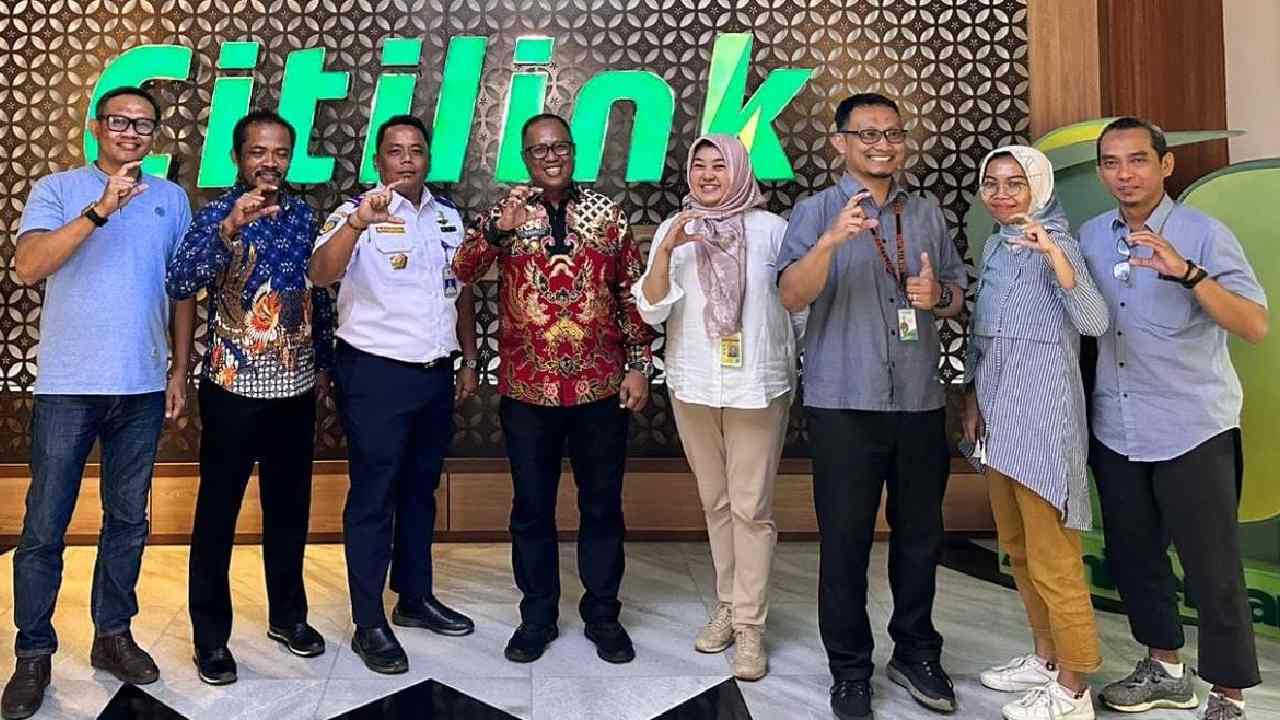 Kunjungi Citilink, Pj Bupati Muna Barat Minta Rute Bandara Sugimanuru ke Makassar Kembali Dibuka