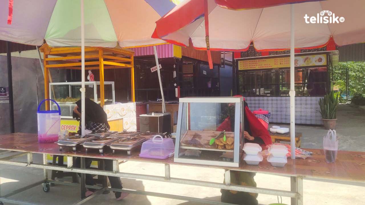 Perjuangan Seorang Karyawan Rumah Makan, Gaji Kecil Berbagi dengan Orang Tua