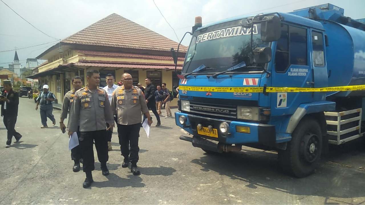 Polisi Ungkap Penyelundupan 71 Ton Solar, 9 Orang Diamankan