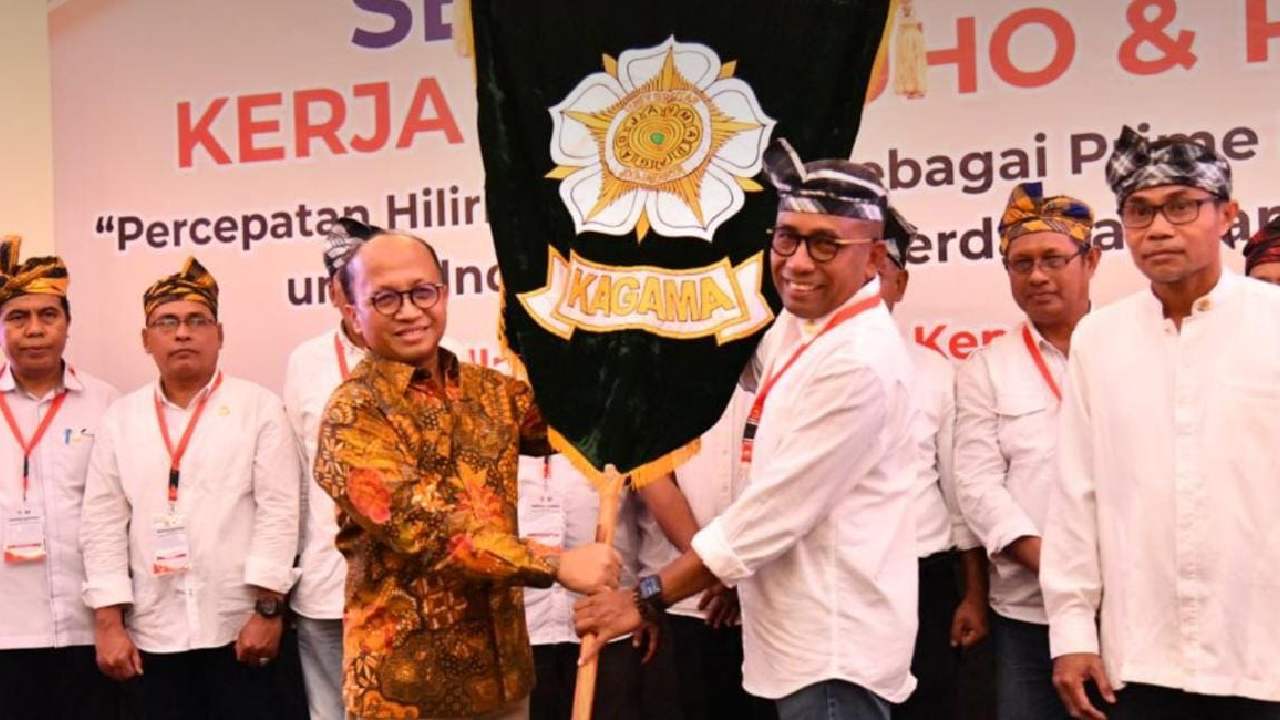 Rektor UHO Dilantik Sebagai Ketua Pengda Kagama Sulawesi Tenggara Periode ke-2