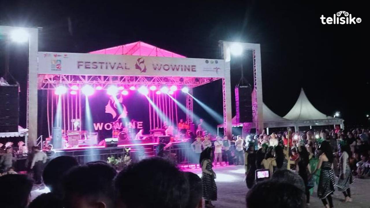 Ribuan Masyarakat Tumpah Ruah di Malam Penutupan Festival Wowine Wakatobi 2023
