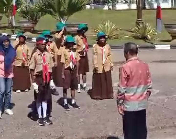 Wabup Muna Salut Semangat Anak Berkebutuhan Khusus SDLB ABCD Lampogu