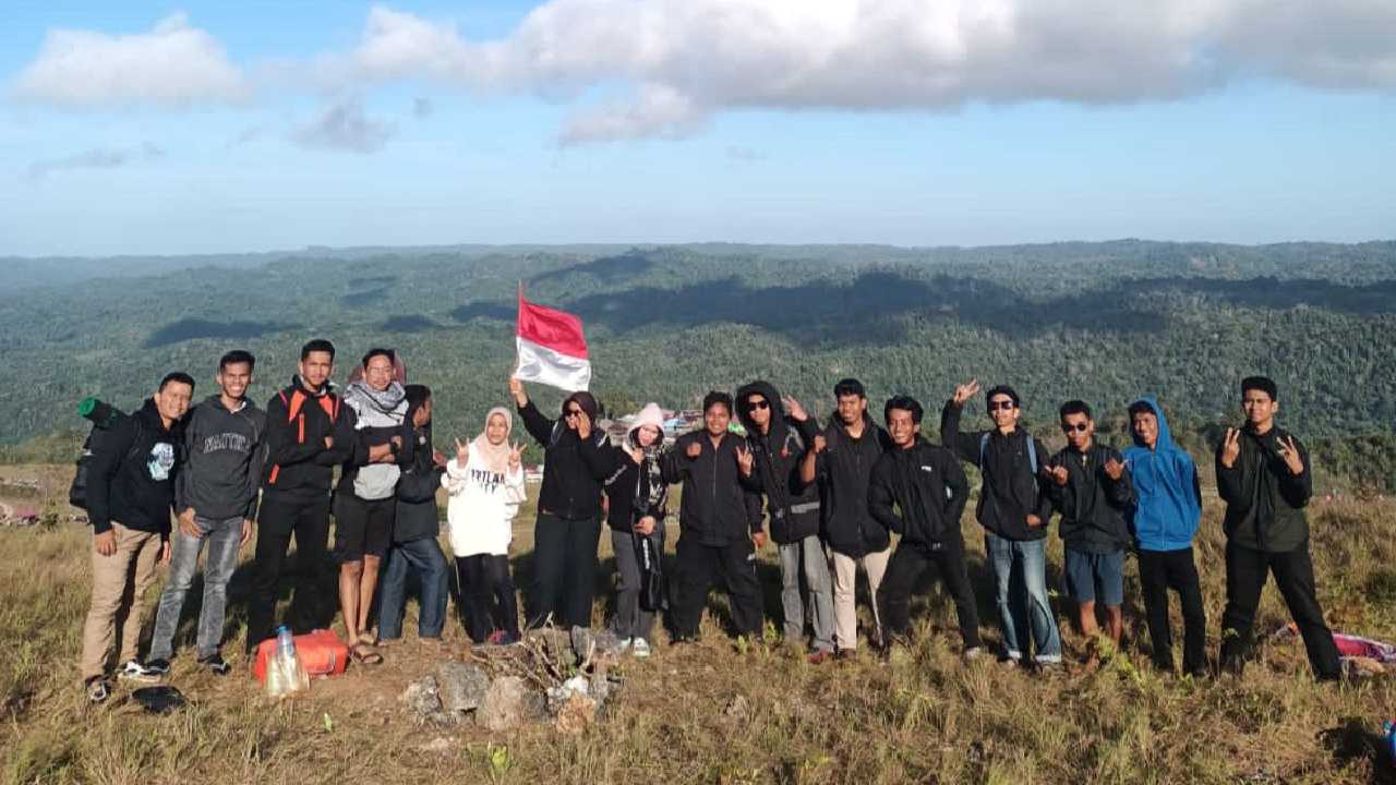 Wisata Bukit Lamando, Panorama Buton Selatan yang Memikat