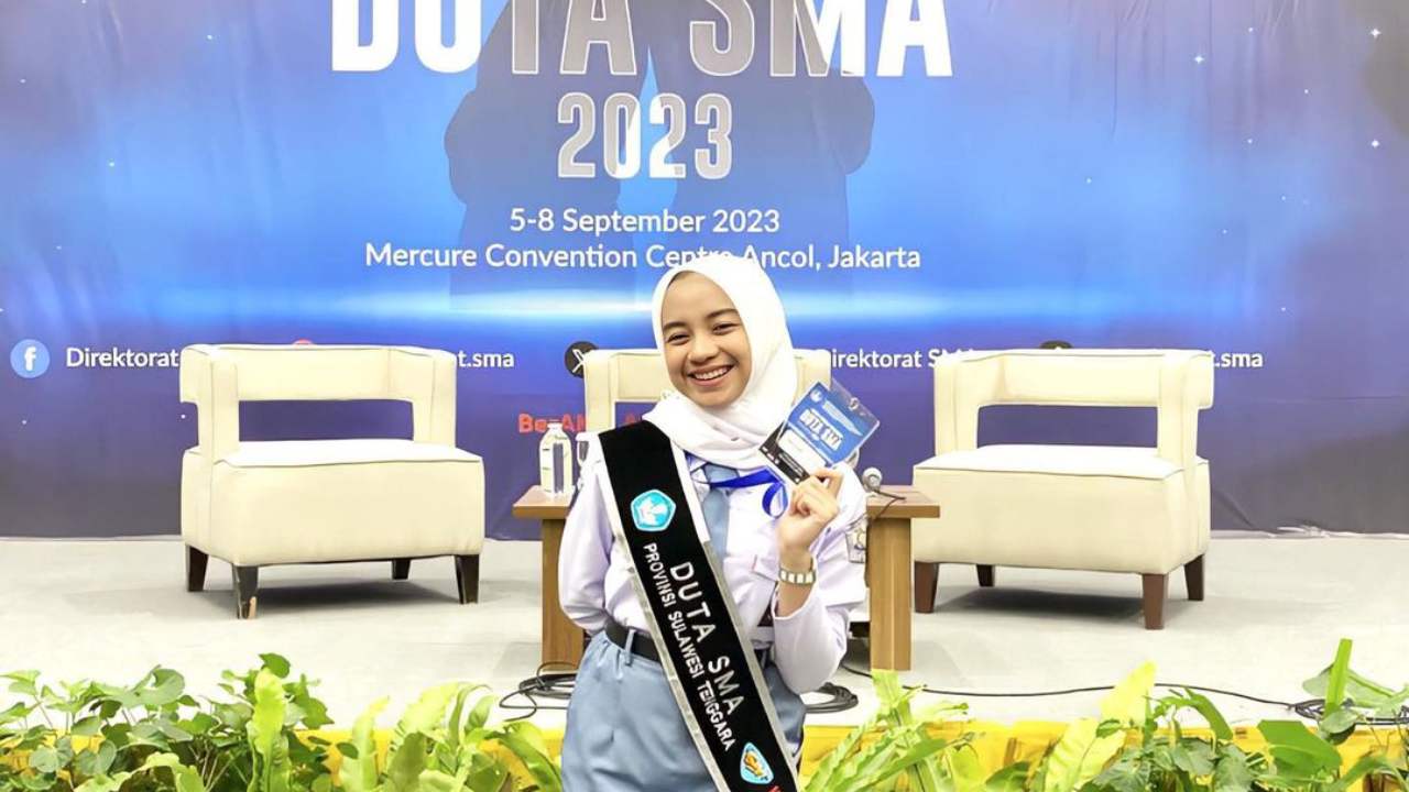 Sosok Akhwat Dwi Julyani Syahrul, Lolos Duta SMA Setelah Bersaing Ribuan Siswa di Indonesia