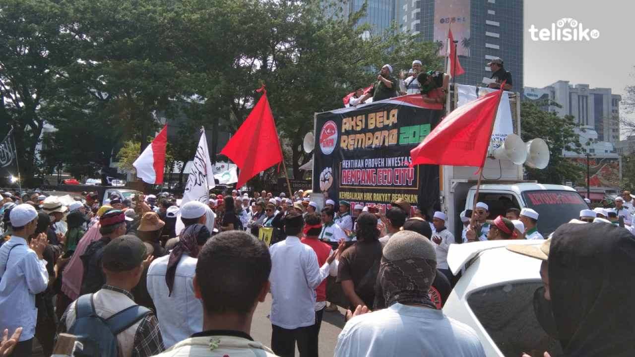 Aksi Bela Rempang 209 Desak Jokowi Tak Ikuti Keinginan Oligarki