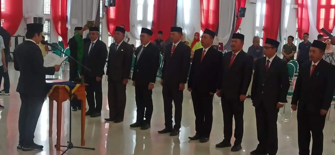 Bupati Kolaka Timur Abdul Azis Lantik 8 Pejabat Pimpinan Tinggi Pratama
