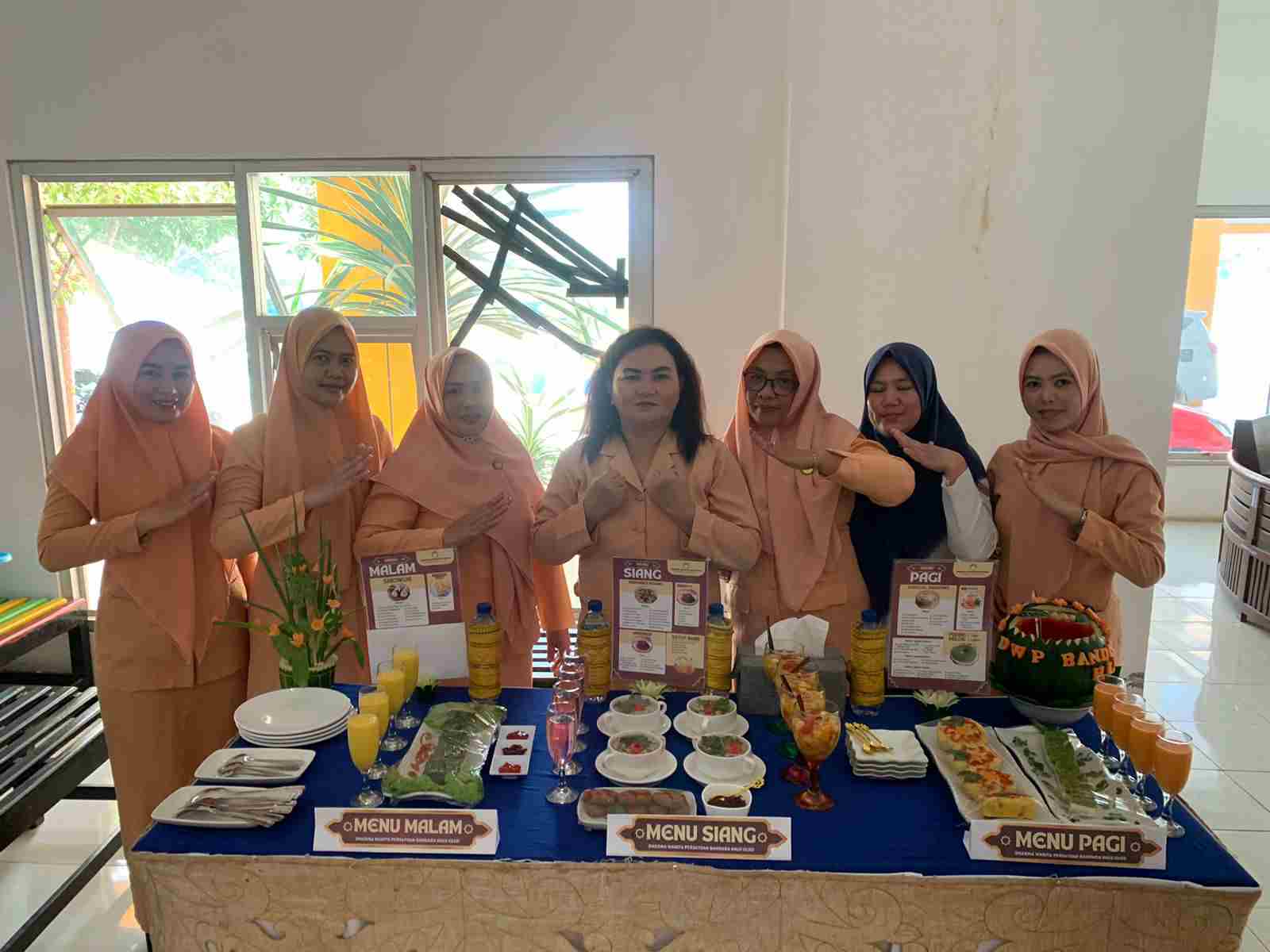 Deretan Resep Unik Singkong Sushi dan Puding Kelor Lumut Khas DWP Bandara Haluoleo
