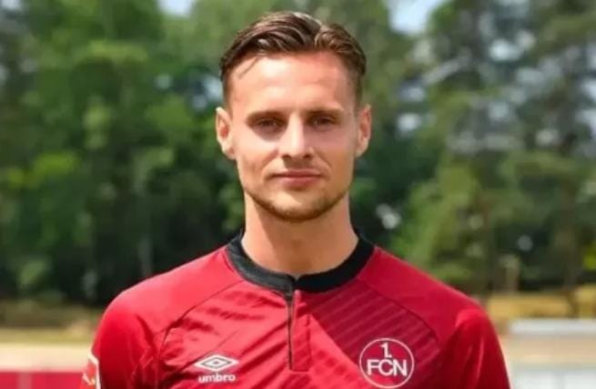 Intip Profil dan Perjalanan Robert Bauer jadi Mualaf