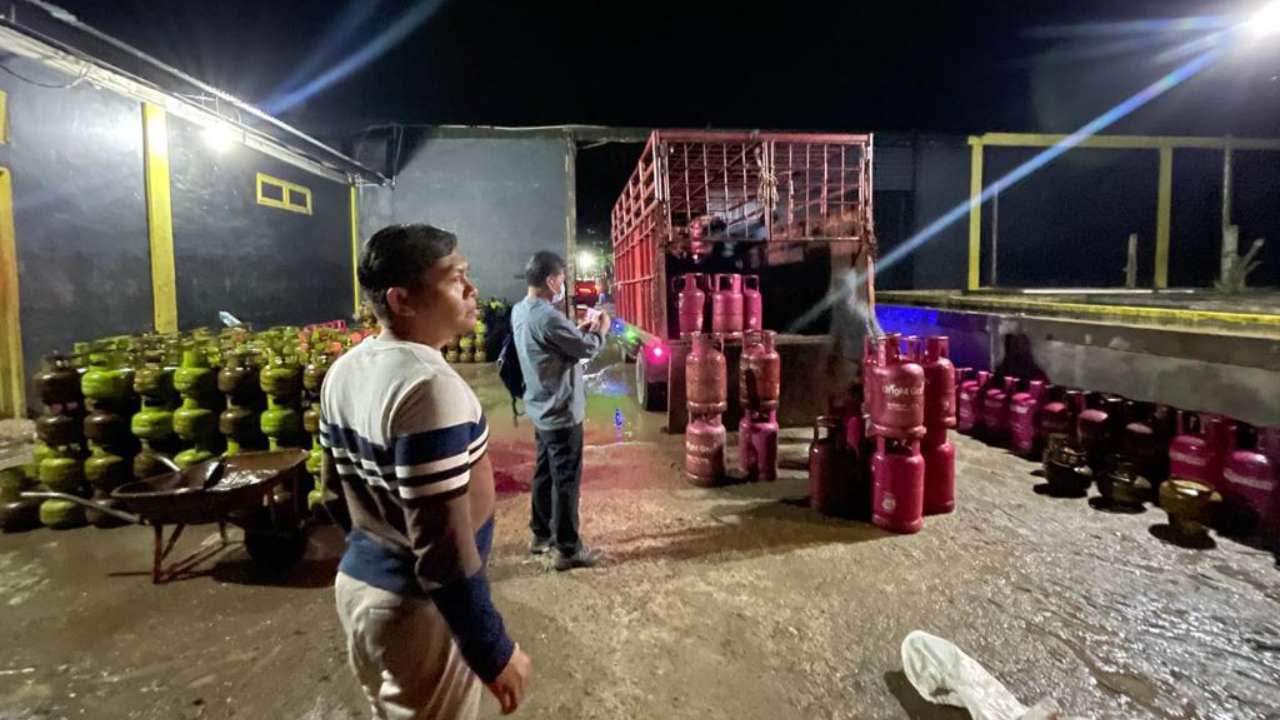 Pangkalan Gas di Labuhanbatu Utara Sumatera Utara Digerebek, Polisi Diminta Periksa Pemilik
