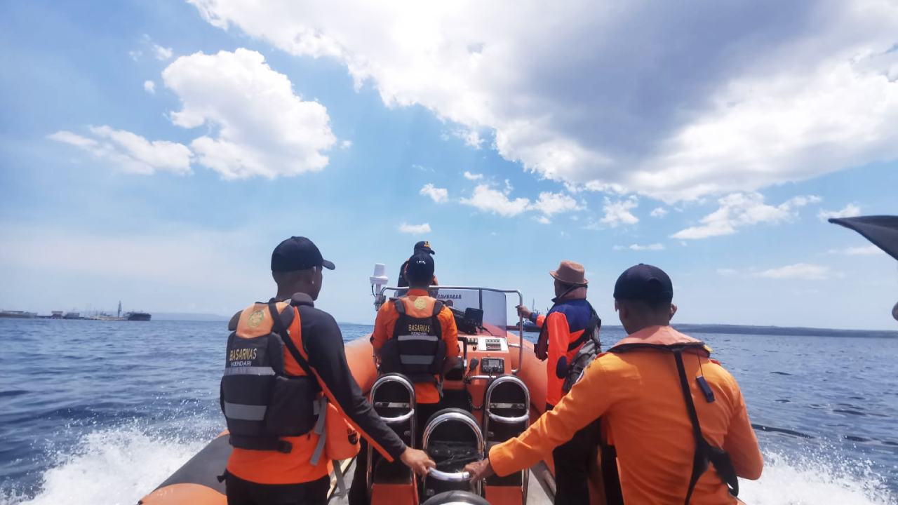Seorang Nelayan Asal Wakatobi Terdampar di Suar Tanjung Buton Perairan Pasarwajo