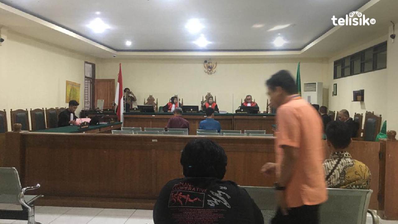 Syarif Maulana Dituntut 6 Tahun Penjara Kasus Korupsi Perizinan Alfamidi