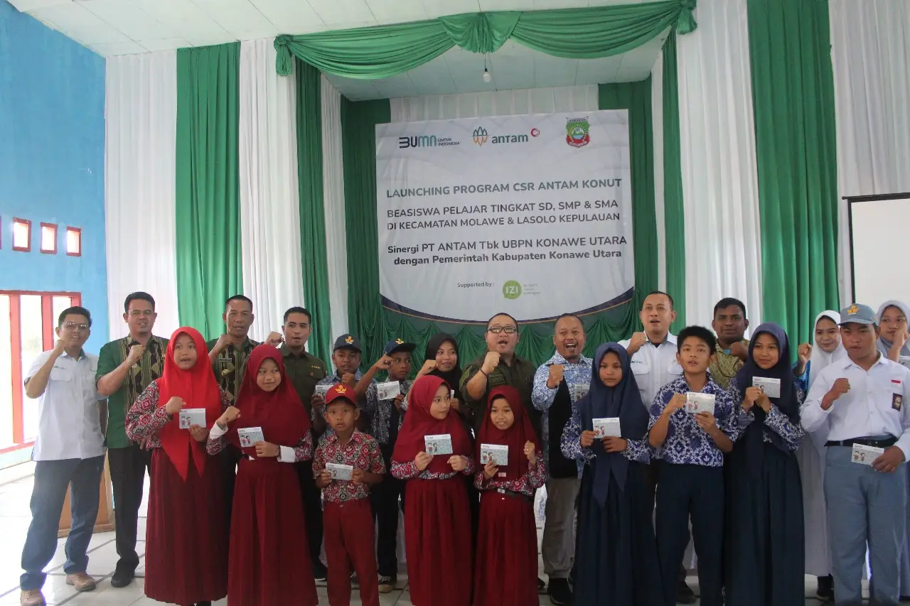 PT ANTAM Konawe Utara Salurkan Beasiswa Pelajar Jenjang SD, SMP dan SMA