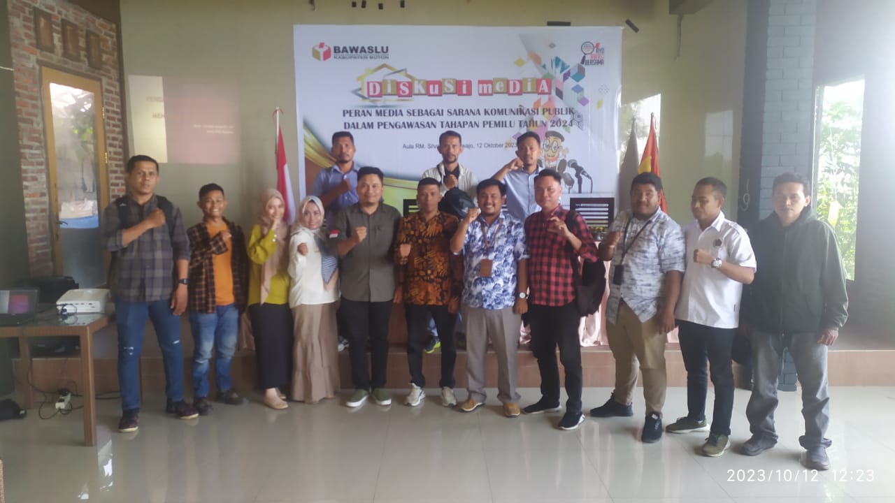 Bawaslu Buton Gandeng Insan Pers Ikut Awasi Tahapan Pemilu 2024
