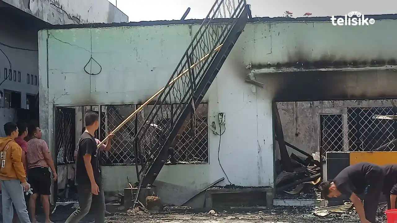 Kebakaran di Lorong Belibis Kendari, Hanguskan 1 Rumah Dihuni Mahasiswa