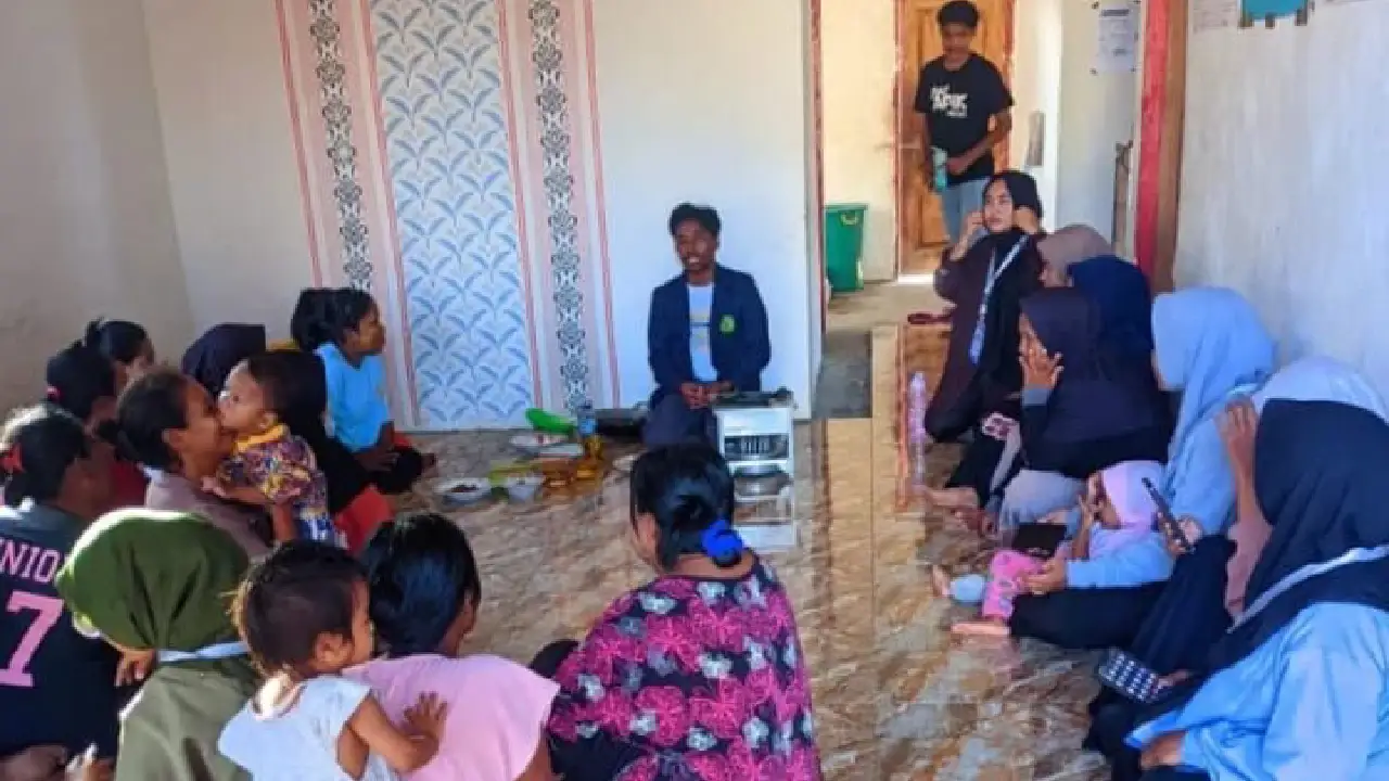 Mahasiswa KKA di Buton Ajari Ibu-Ibu Olah Ikan Cakalang untuk Peluang Usaha