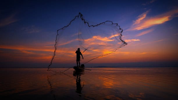 Mistik, Cerita Seram Nelayan Diikuti Mahkluk Aneh saat Melaut