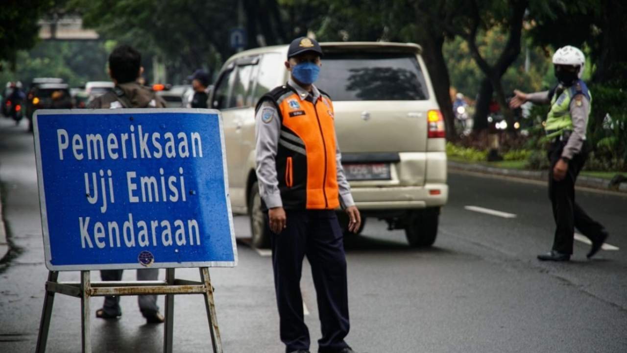 Mulai Besok Jakarta Terapkan Lagi Tilang Uji Emisi Kendaraan di Atas Usia 3 Tahun