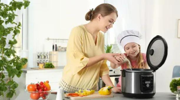 Pemerintah Bagikan Rice Cooker Gratis untuk Masyarakat