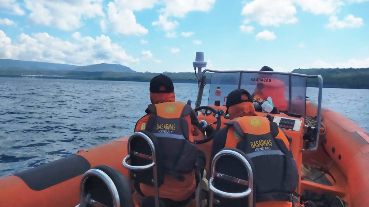 Pencarian ABK KM Sumber Rezeki dan Nelayan Buton Selatan Belum Ditemukan