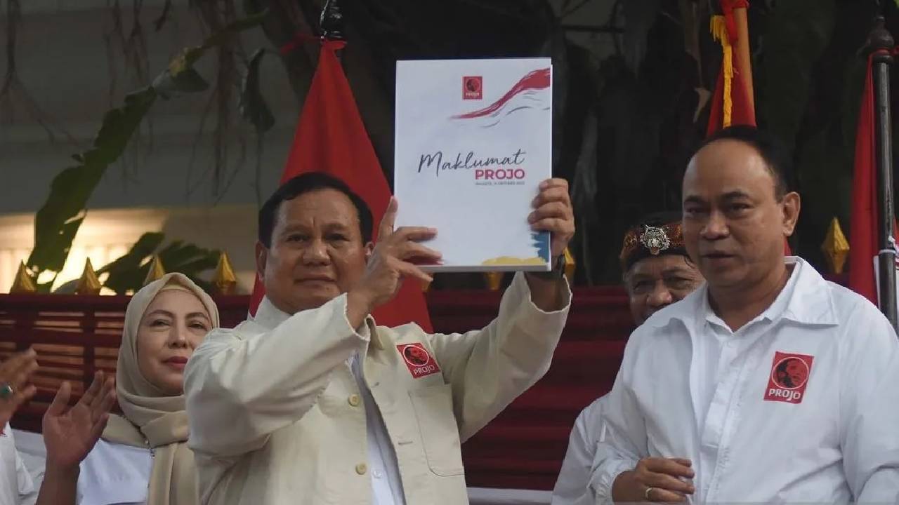 Projo Prabowo dan Projo Ganjar Saling Klaim Sebagai Relawan Jokowi