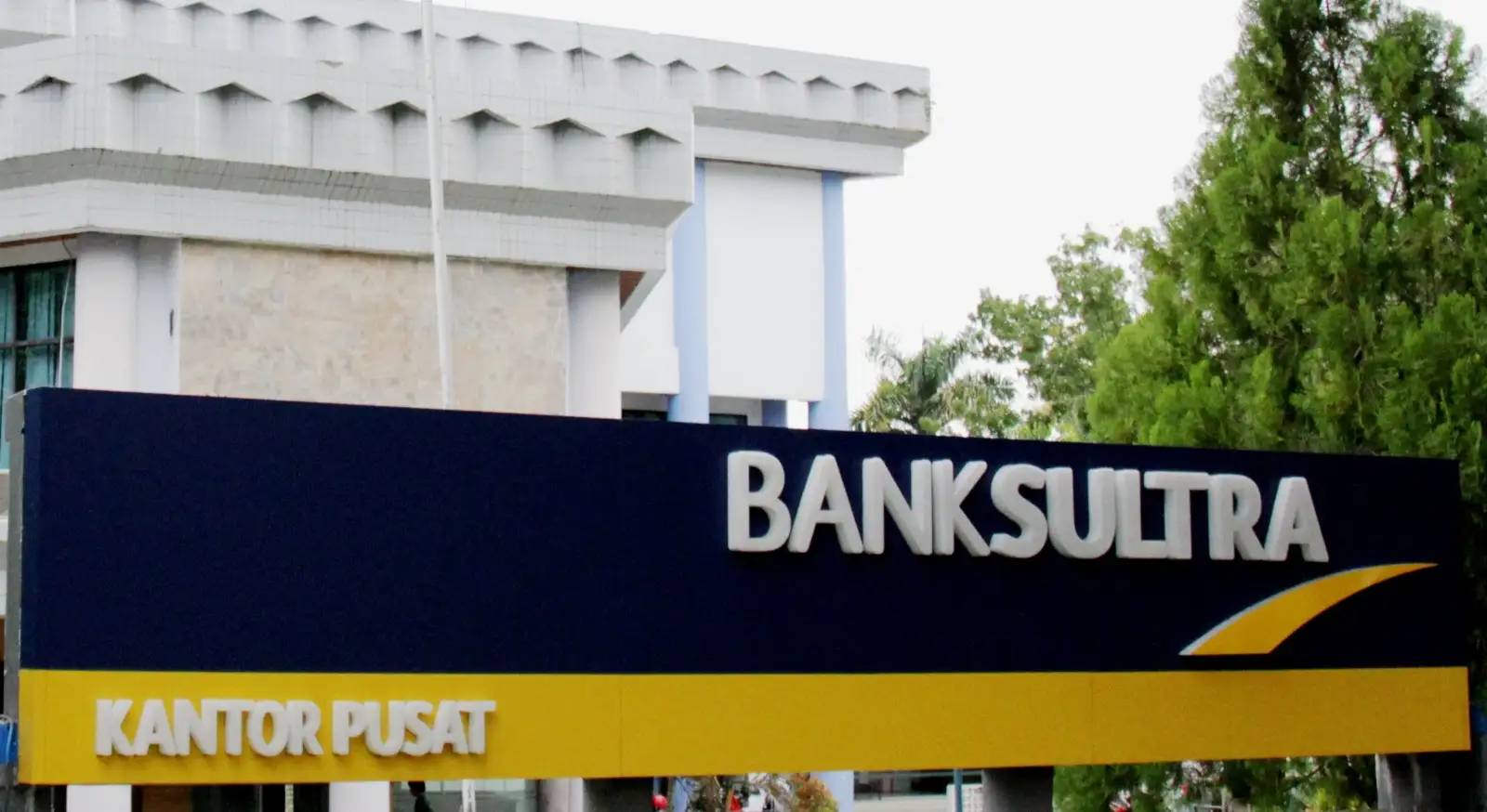 Rapor Hijau Kinerja Keuangan Bank Sultra dari OJK Sulawesi Tenggara