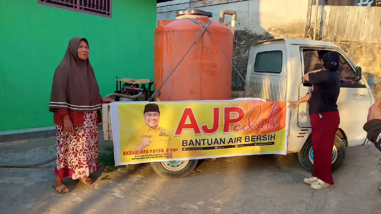 Respons Kekeringan, AJP Sumbang Air Bersih di Kemaraya