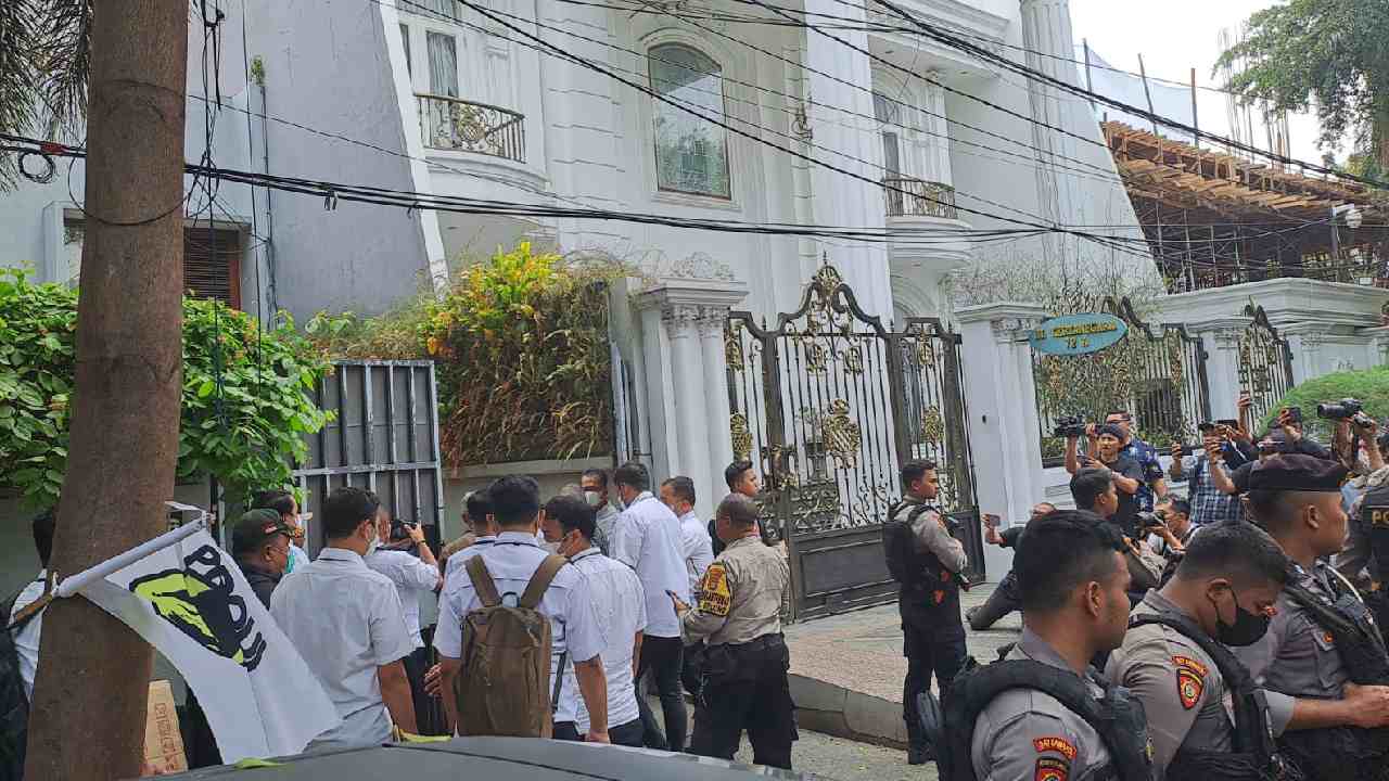 Rumah Ketua KPK Firli Bahuri di Kertanegara Tak Terdaftar di LHKPN, Kejati Terima SPDP Kasus Pemerasan