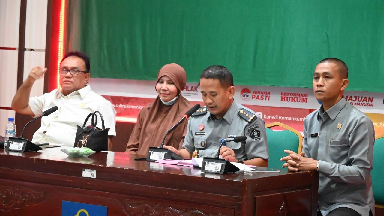 Selasraskan 3 Raperda Inisiatif, DPRD Muna Barat Bersinergi dengan Kanwil Kemenkumham Sulawesi Tenggara