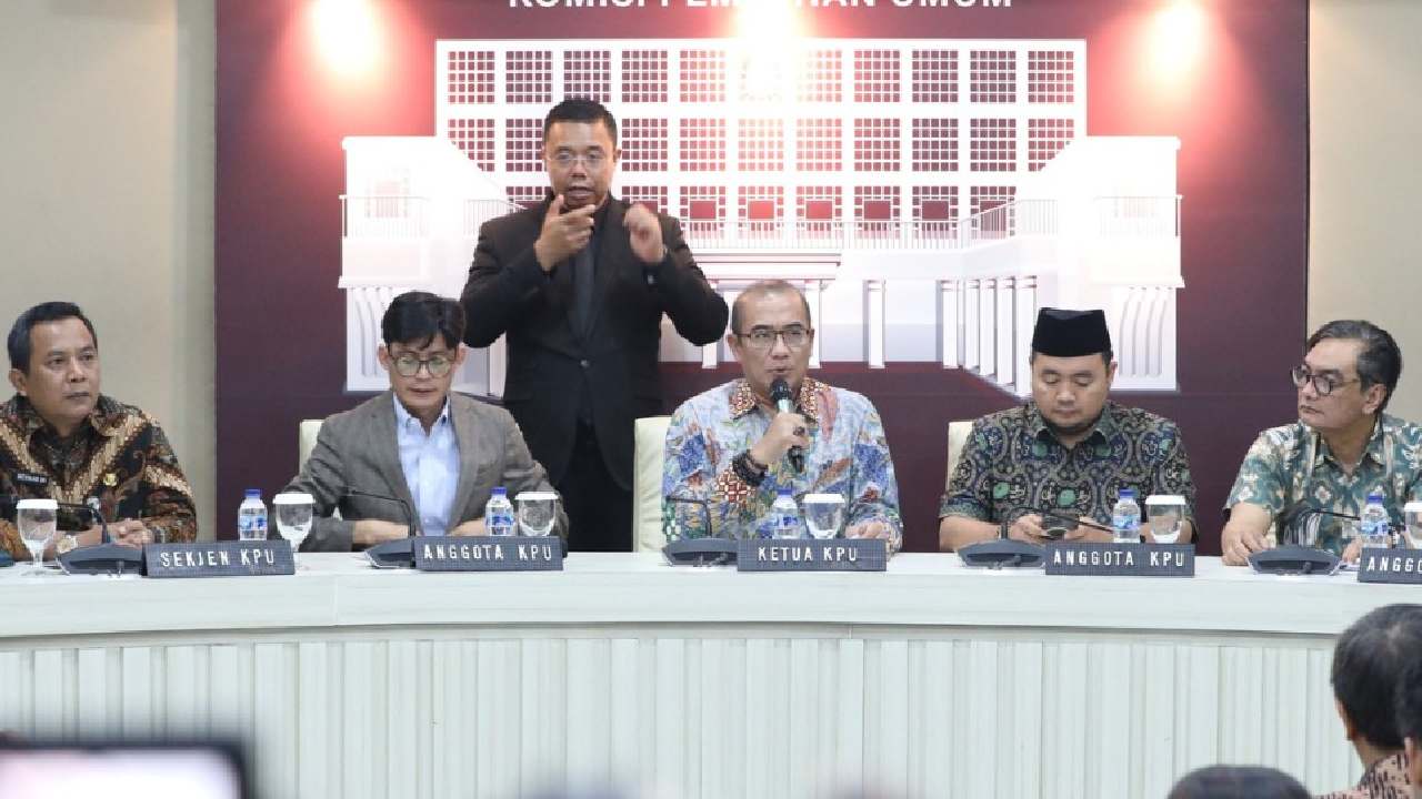 KPU Tetapkan DCT Anggota DPR 9.917 dan 668 DPD RI Pemilu 2024