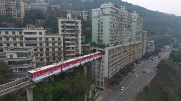 Deretan Fakta China jadikan Apartemen 19 Lantai untuk Jalur Kereta Api