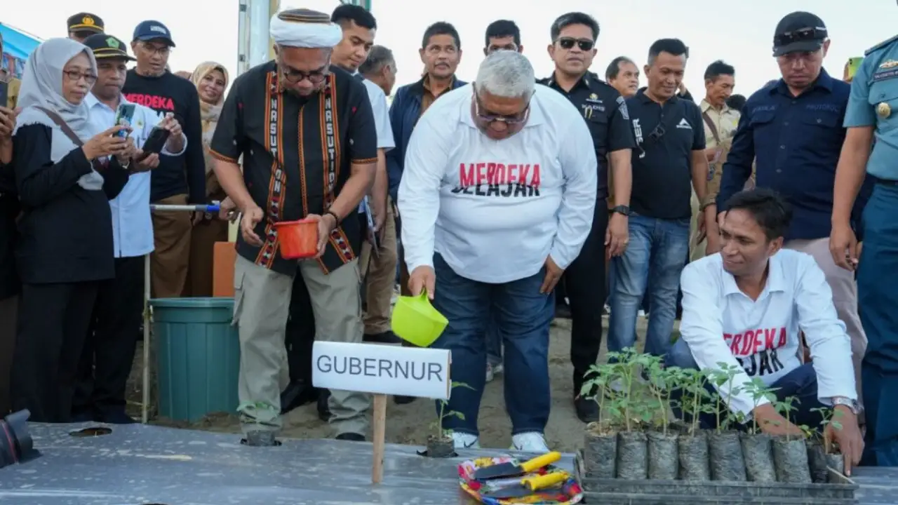 Dikbud Sulawesi Tenggara Gelar Aksi Serentak Tanam Hortikultura