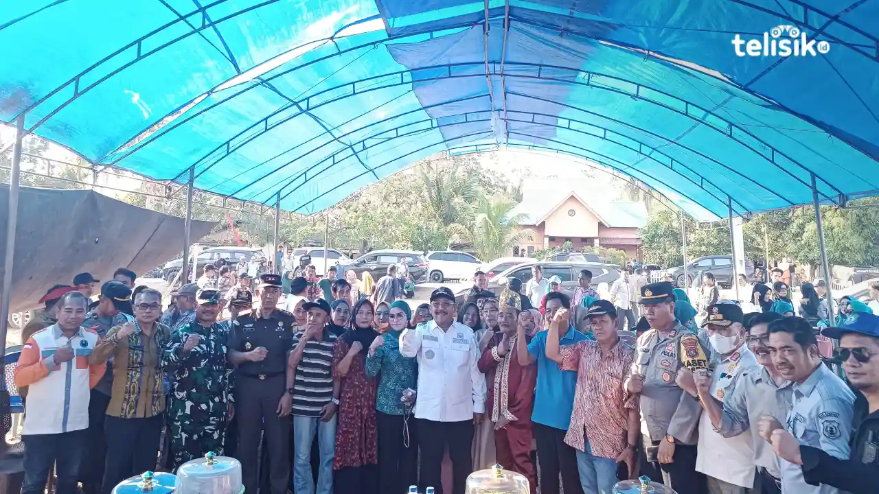 Masyarakat Terdampak Kemarau di Kecamatan Mataoleo Dapat Bantuan Pompa Air