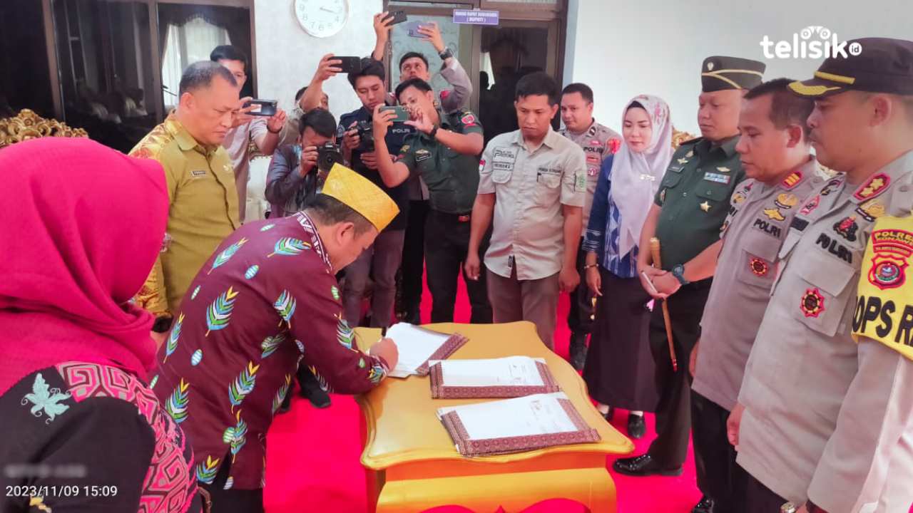 Pemda Konawe Teken NPHD Pengamanan Pilkada 2024