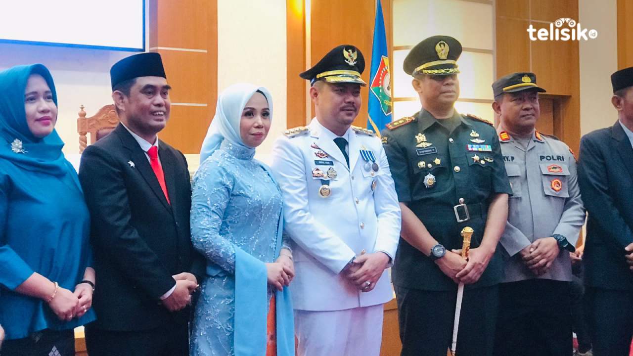 Resmi Bupati Kolaka Timur Definitif, Abdul Azis Maksimalkan Pembangunan Lebih Cepat