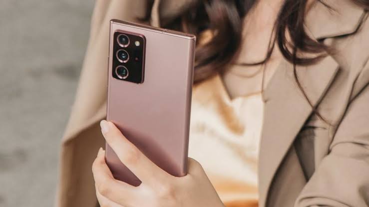 Samsung jadi Smartphone Pertama Gunakan Teknologi AI Generatif