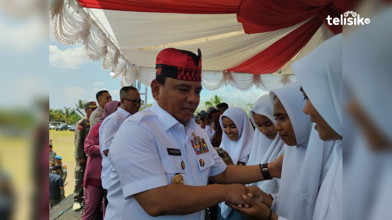 Selain Sembako Gratis, Pemprov Sulawesi Tenggara juga Beri Beasiswa Tingkat SMA di Muna Barat