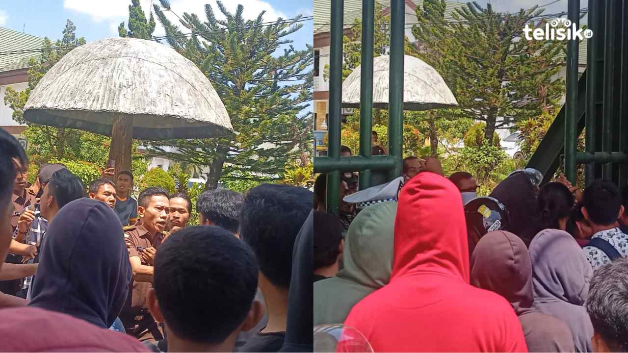 Tak Ditemui Kajati Sulawesi Tenggara Soal Walk Out JPU, Puluhan Mahasiswa Terlibat Bentrok