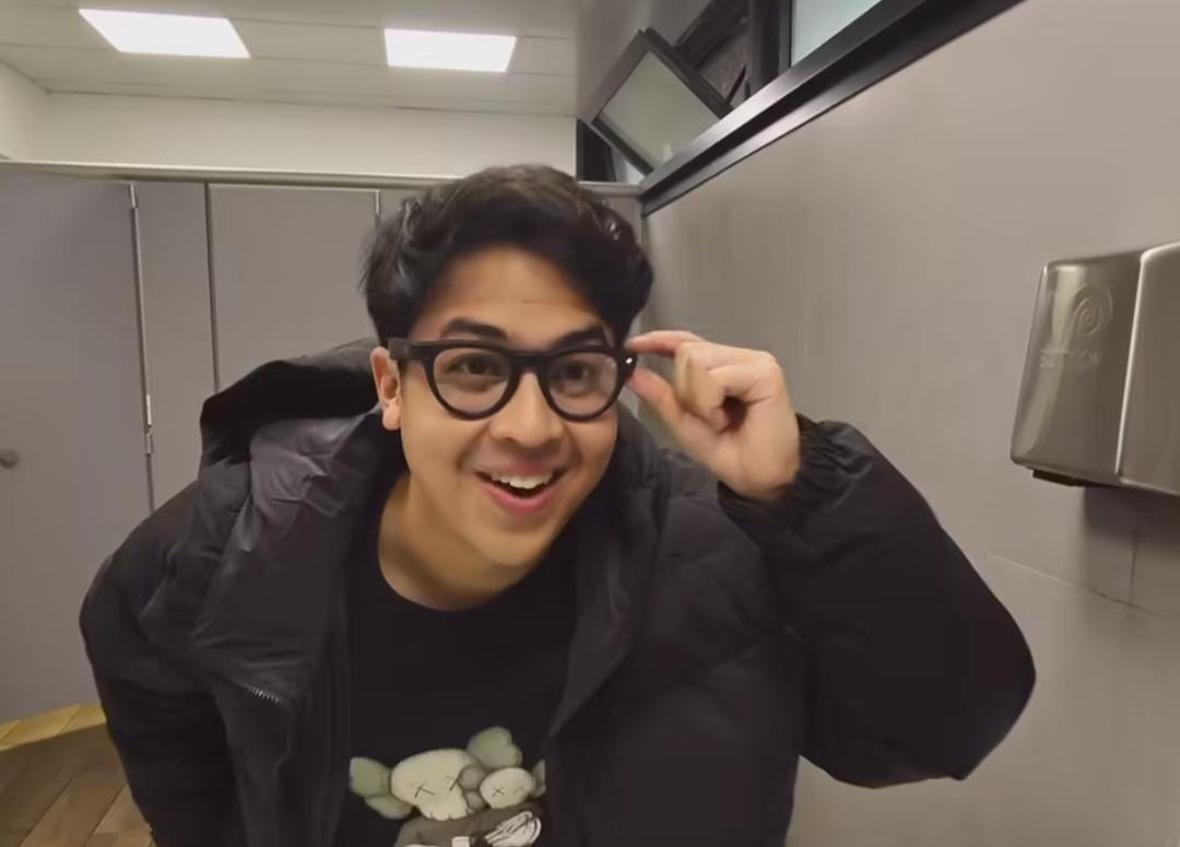 Viral Kacamata dengan Vitur Kamera untuk Pembuatan Video