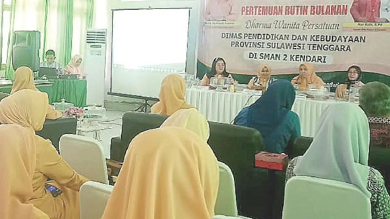 DWP Dikbud Sulawesi Tenggara Adakan Pertemuan Bulanan di SMAN 2 Kendari