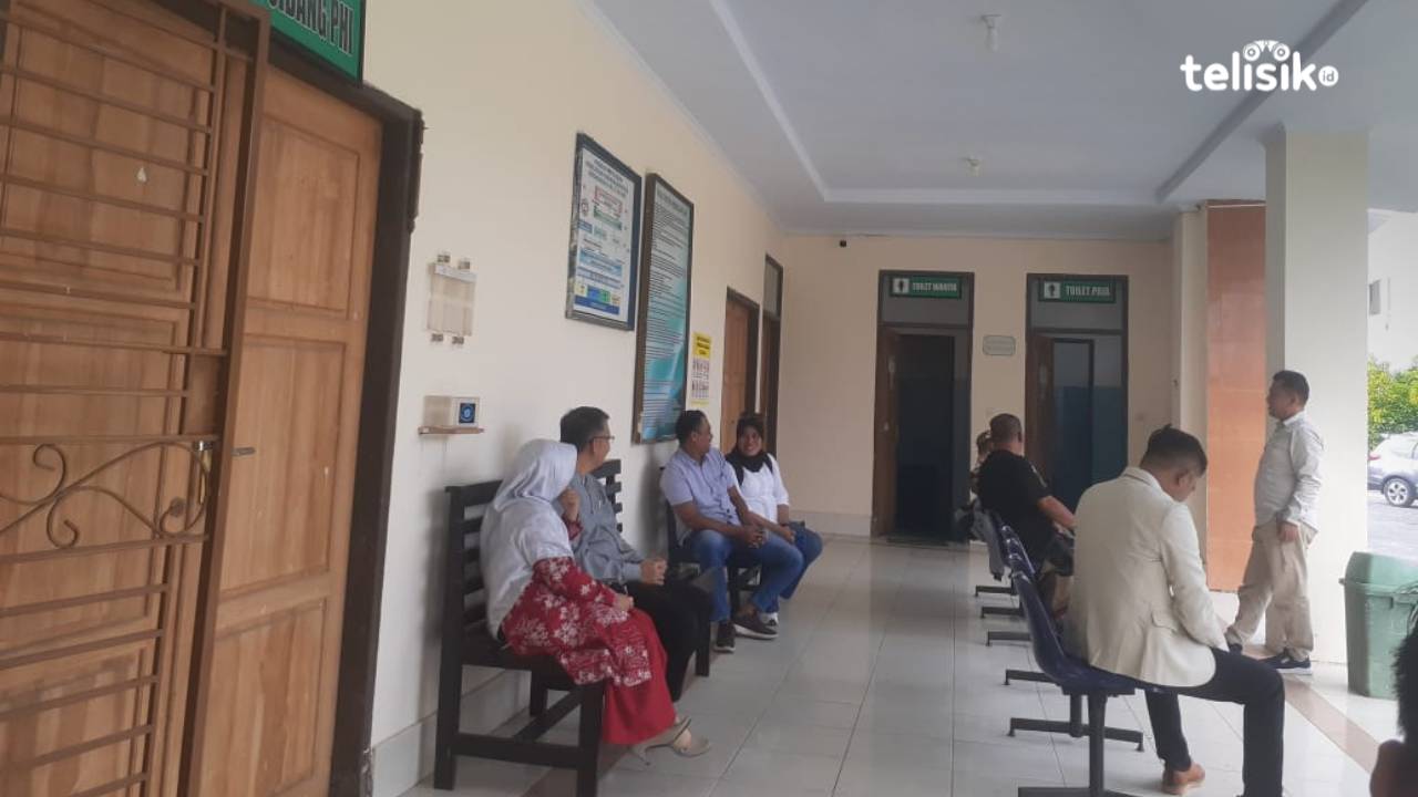 Jelang Vonis Mantan Wali Kota Kendari Sulkarnain Kadir, JPU dan Majelis Hakim Terlambat