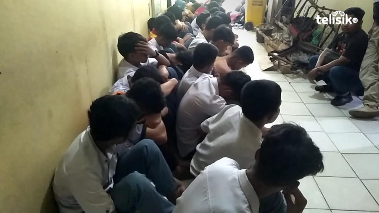 Puluhan Pelajar Kendari Diamankan Polisi Diduga Hendak Tawuran, Ada yang Bawa Sajam