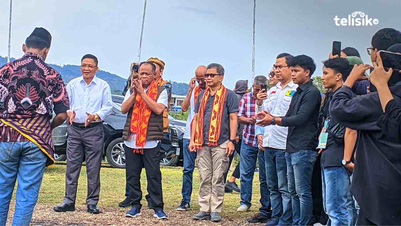 Rocky Gerung ke Kota Kendari Bahas Sidang Pikiran dalam Mengadili Kebebasan