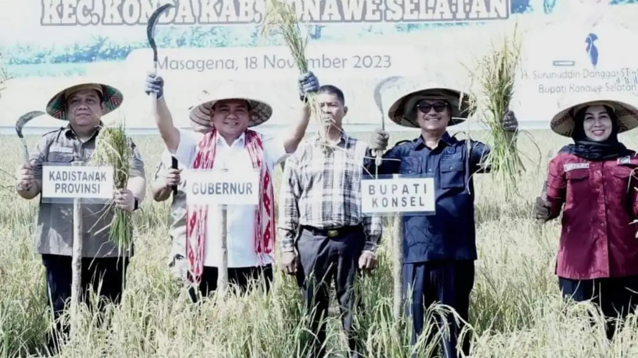 Tekan Inflasi, Pj Gubernur dan Bupati Konawe Selatan Panen Raya 