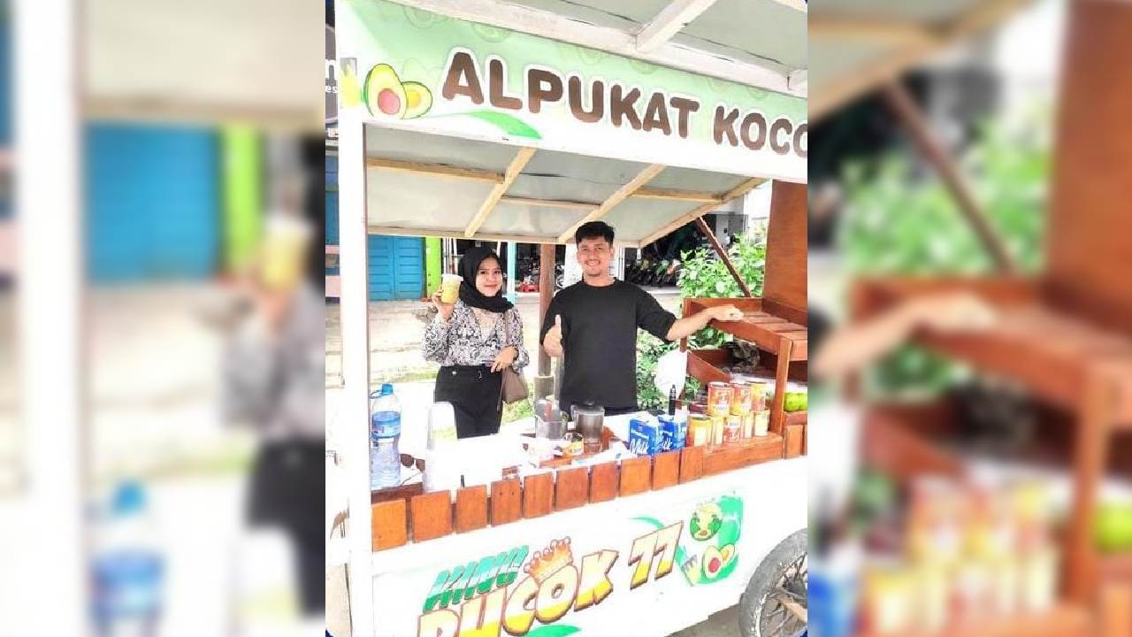 Legitnya Alpukat Kocok 77, Minuman Segar yang Tengah Naik Daun