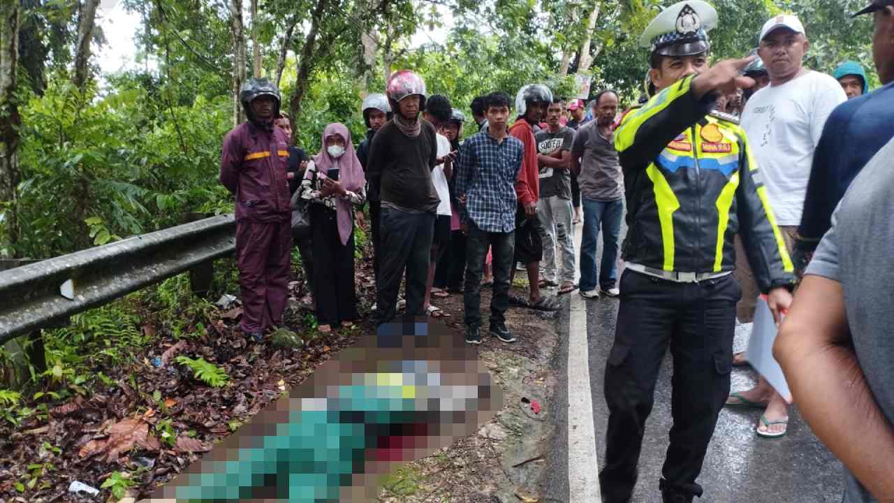 Truk Tabrak Motor di Muna, Satu Orang Tewas