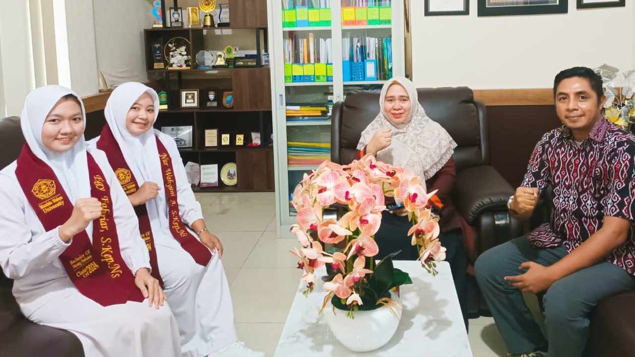 Baru Lulus Kuliah, 2 Alumni UMW Kendari Diterima Bekerja di RS Arab Saudi