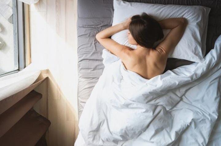 Deretan Manfaat Tidur Telanjang, Ternyata Bisa Redakan Stres dan Bikin Kulit Sehat
