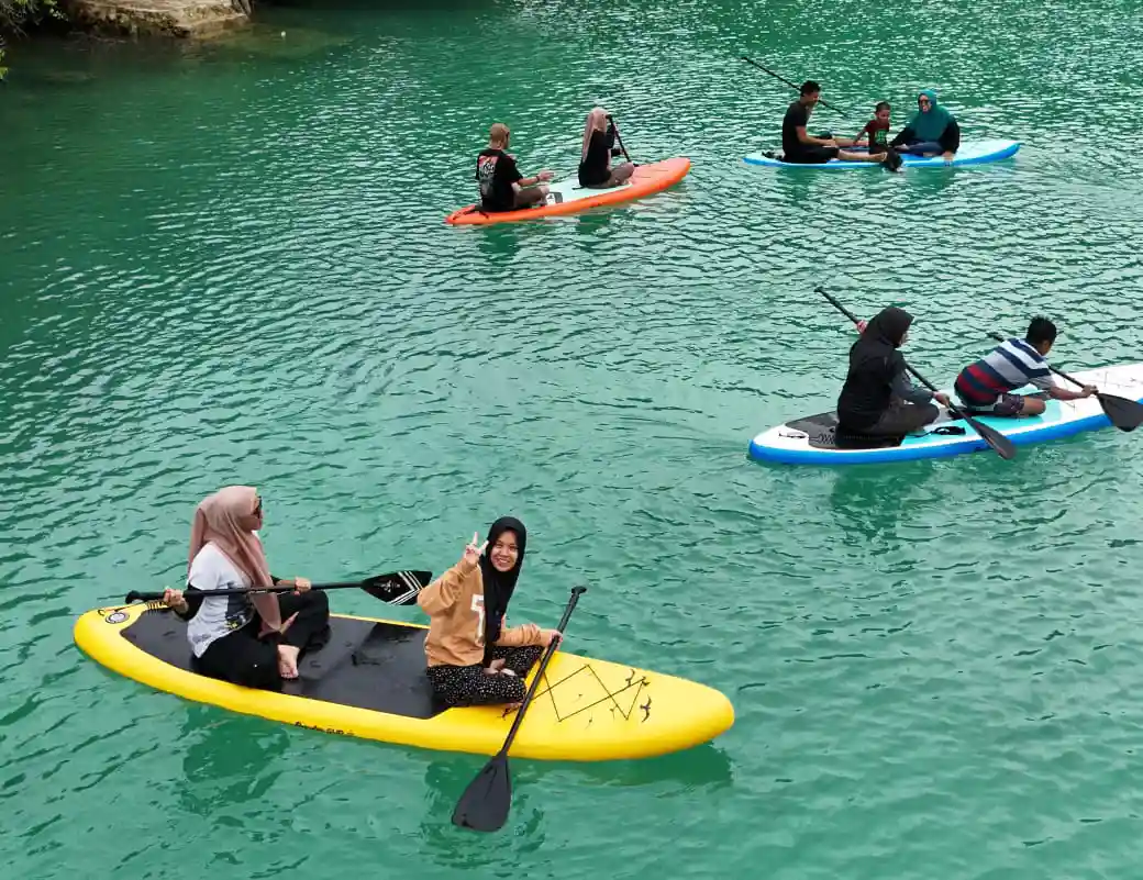 Pengunjung Bisa Nikmati Berdayung di Napabale, Ini Daftar Harganya